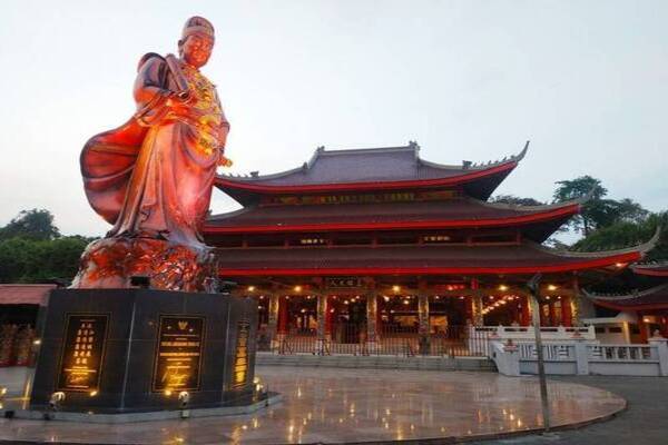 Klenteng Sam Poo Kong