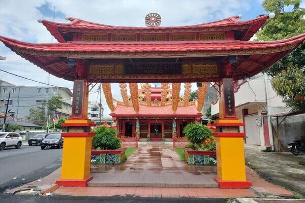 Klenteng Ban Hing Kiong