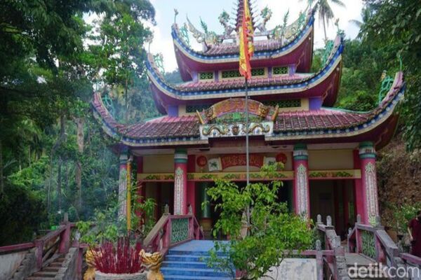 Vihara Dewa Raja Langit