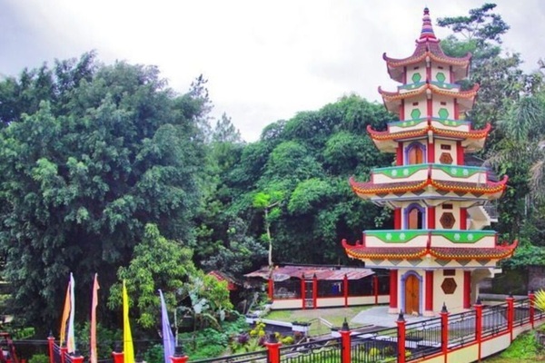 Vihara Veluvana Ampel