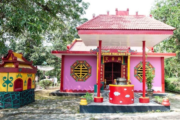 Kelenteng Kwan Im Miau